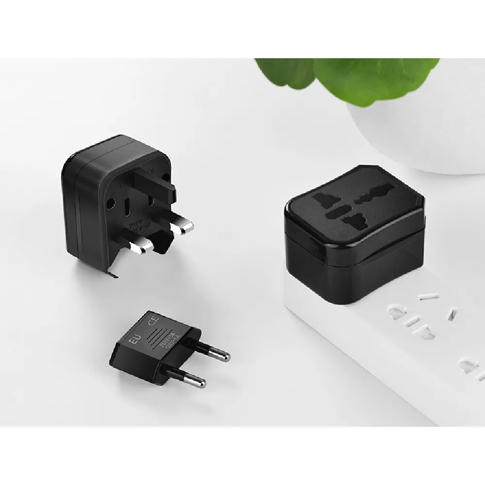 International adaptor 004